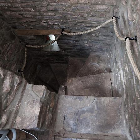 Ty Fferm Hen, Ancient Farmhouse, Coity Bach Talybont-on-Usk ภายนอก รูปภาพ