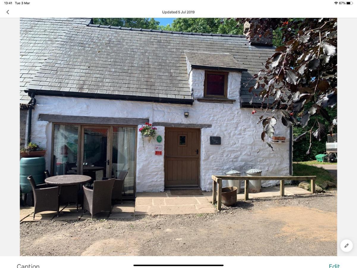Ty Fferm Hen, Ancient Farmhouse, Coity Bach Talybont-on-Usk ภายนอก รูปภาพ